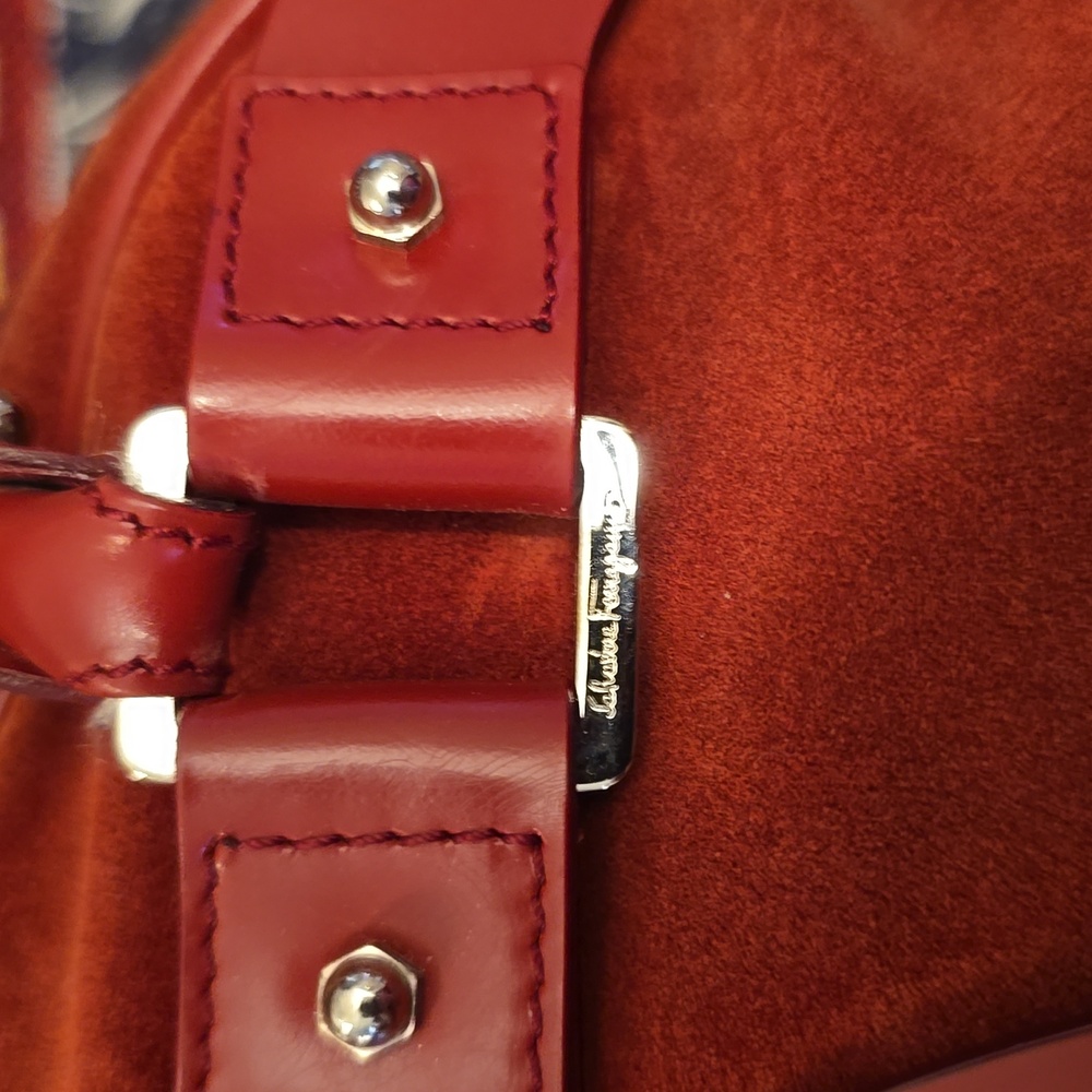 Salvatore Ferragamo Red Suede & Calf Leather Shoulder Bag with Structured Design - Picture 9 of 16